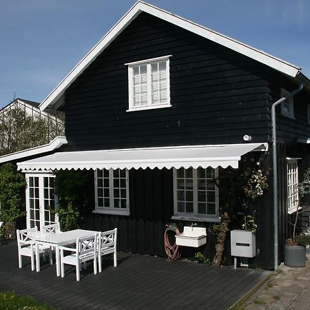 Villa Humlebaek B&B Bagian luar foto