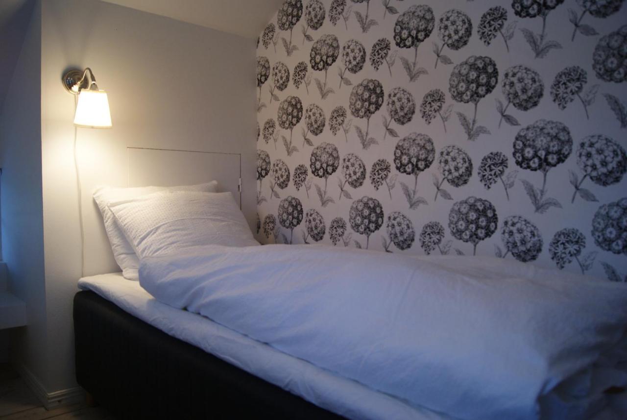 Villa Humlebaek B&B Bagian luar foto